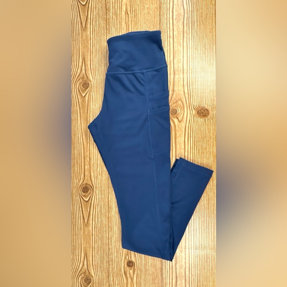 NWT Women’s Navy Leggings Side Pockets Activewear School Uniform Sz XS